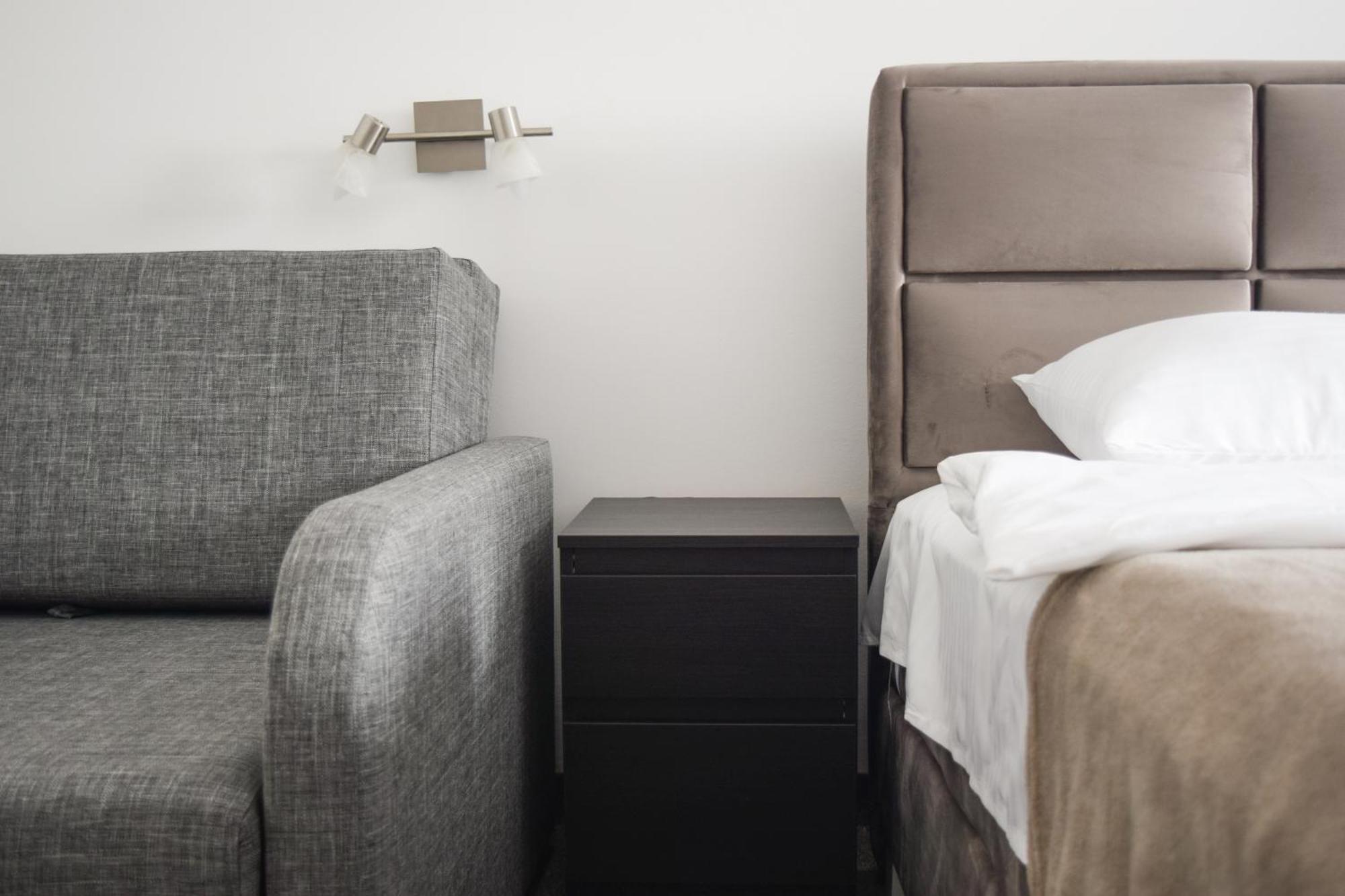 Hotel Tiski Cvet Novi Becej Екстер'єр фото