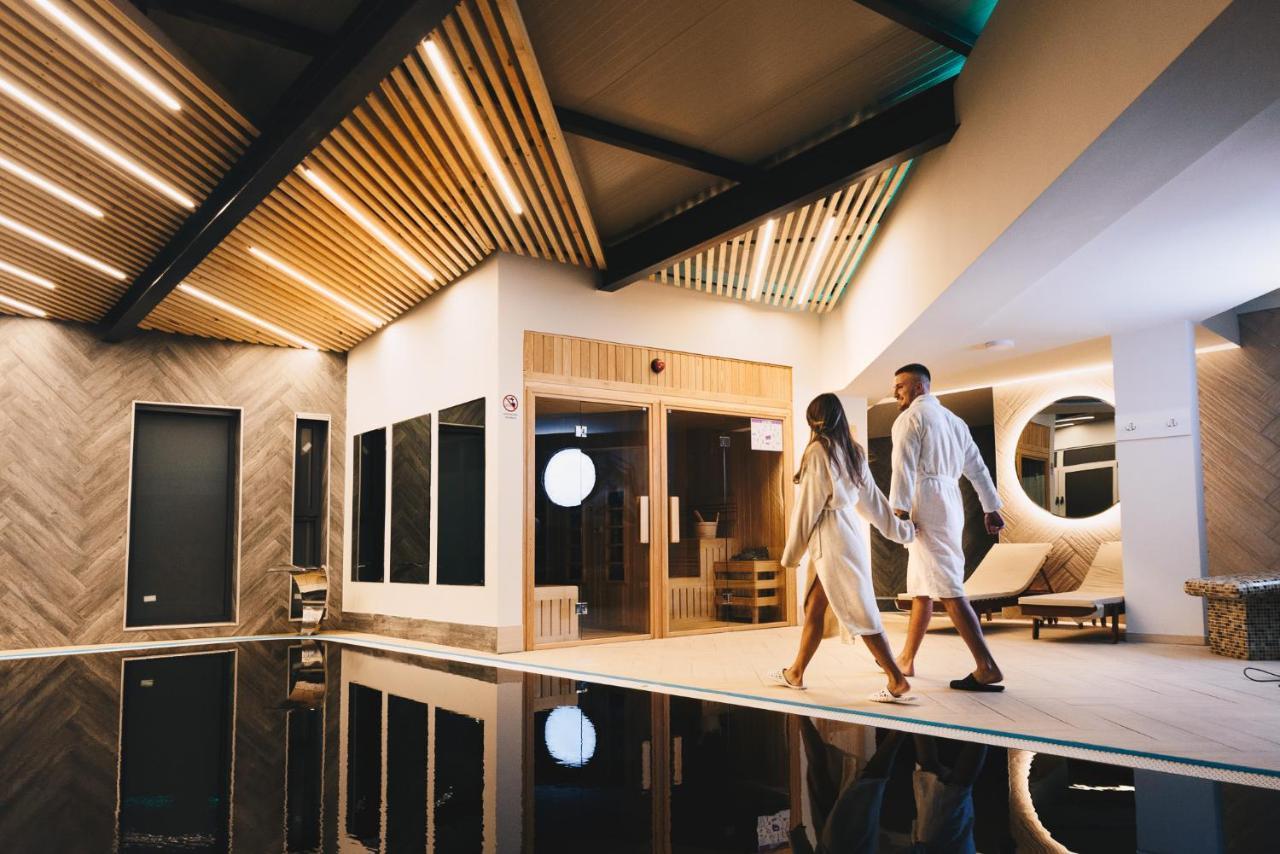 Hotel Tiski Cvet Novi Becej Екстер'єр фото